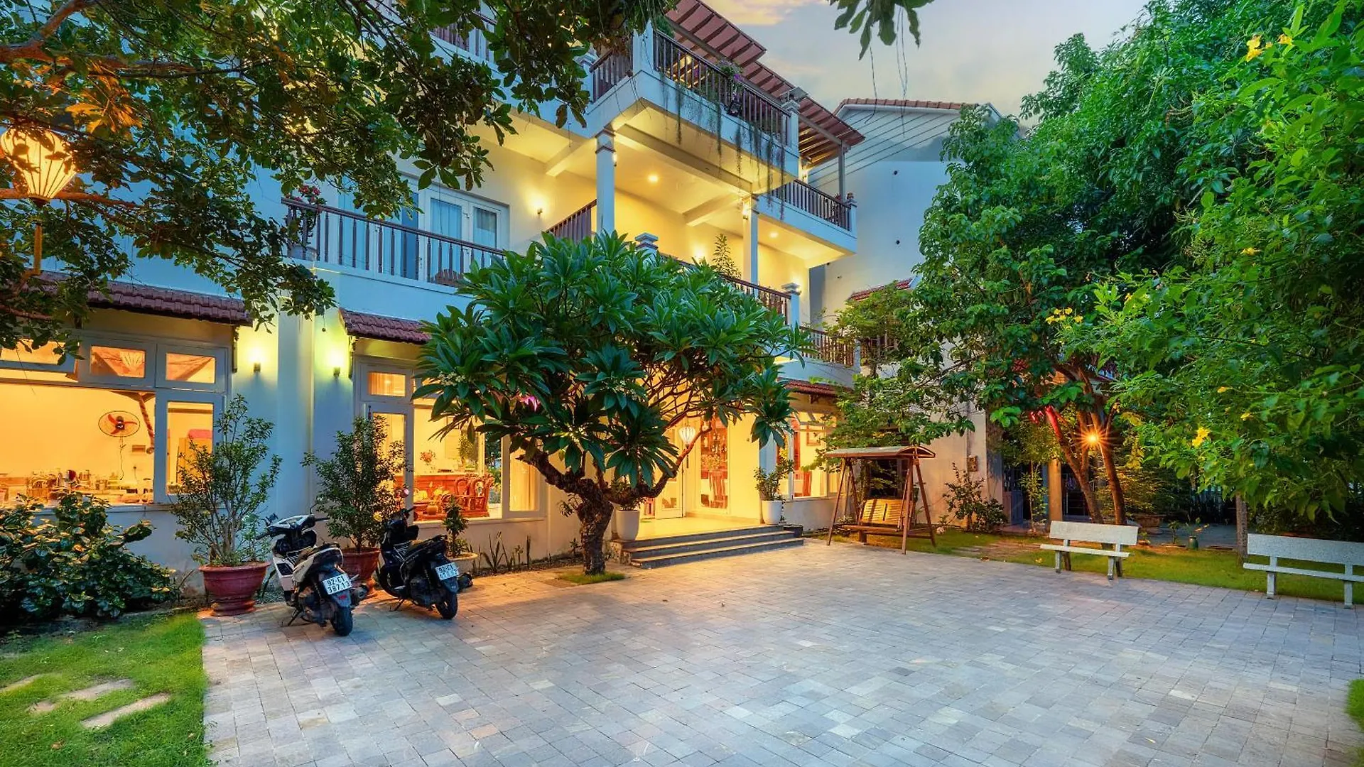Hoi An Palmy Villa  Hoi An